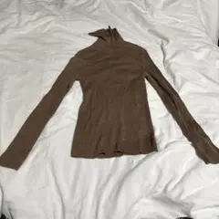 ブラウン ハイネック リブ編みセーター