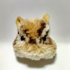 シマリスのポンポンブローチ♥ハンドメイド