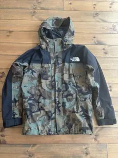 The North Face マウンテンライトジャケット