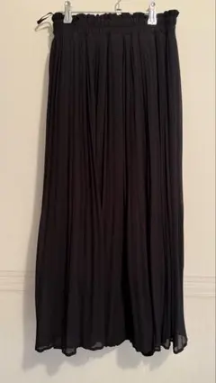黒のプリーツスカート M 3/20まで