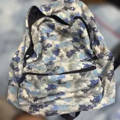 デジモン　アウトドアコラボ品　何回か使用　でも、良好な状態