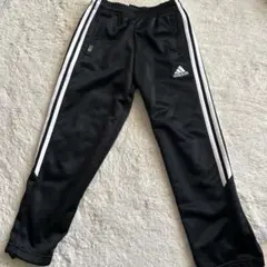 【美品】値下❗️adidas レギュラーフィット 長ズボン 130 ジャージ