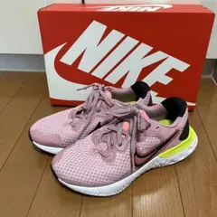 NIKE RENEW スニーカー