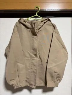 GU ユーティリティパーカ ベージュ