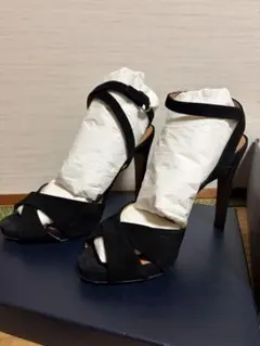 Ralph lauren collection 黒スエードサンダルのサムネイル