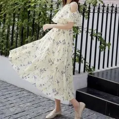 着痩せ力抜群！3way花柄オフショルダーロングワンピースミモレ丈