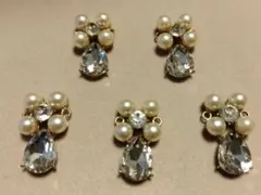 Item thumbnail for item c585323f-1bcd-4065-b53d-15e19720733e