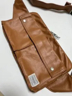 ※値下げ　ポーター　レザーボディーバッグ　キャメル