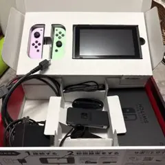 Nintendo Switch 本体 ピンクグリーンジョイコンのサムネイル