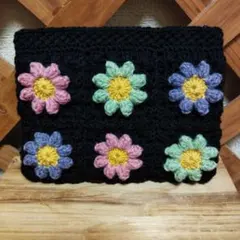 ☆年末年始SALE☆【クッションポーチ19✕15】アクリル　グラニーポーチ♪