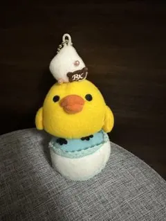 キイロイトリ スイーツマスコット マカロン キーチェーン リラックマ