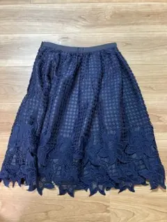 プロポーションボディドレッシング　ネイビー　膝丈　花柄レーススカート