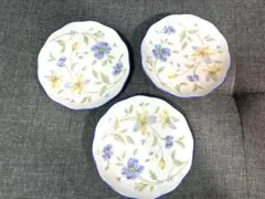 【NARUMI】 BONE CHINA プレート 3枚セット 花柄 12.5cmのサムネイル