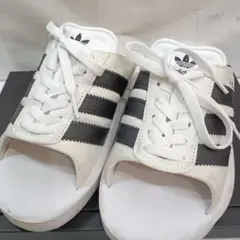 sh4226 adidas サンダル ホワイト ブラック アディダスのサムネイル