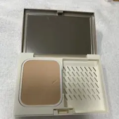 エリクシール　パウダリーファンデーションのサムネイル