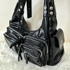 Archive y2k Multi-pocket Zip Bag black