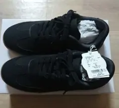 インヒールスニーカー