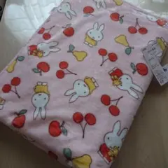 ミッフィー★mIffy★裏ボア♪ボタン付きブランケット★毛布★膝掛け★寝具♪♪♪
