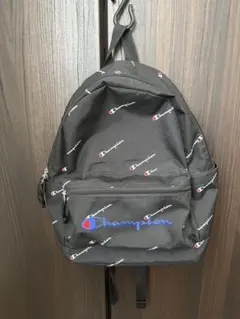 Champion 総柄ロゴ リュック バックパックのサムネイル