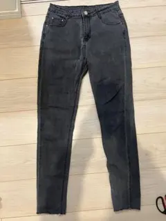 ダークグレー スリムフィットデニム