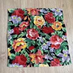 MARIO VALENTINO タオルハンカチ 花柄のサムネイル