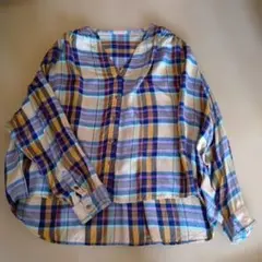 マカフィーチェック柄Vネック長袖シャツトゥモローランド