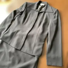 ブラックスーツ ジャケットとスカートセット　フォーマル7号サイズ