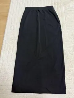 ブラック スリット入り タイトスカート M