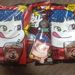 不二家 BLACK Milky コーラ味 キャンディ３袋のサムネイル