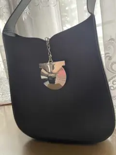 サルヴァトーレフェラガモFerragamoワンショルダーガンチーニゴールド