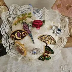 2026年最新】ブローチ まとめ 大量の人気アイテム - メルカリ