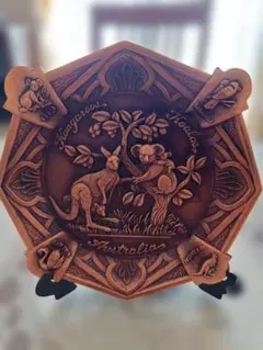 オーストラリア レリーフアート 八角形