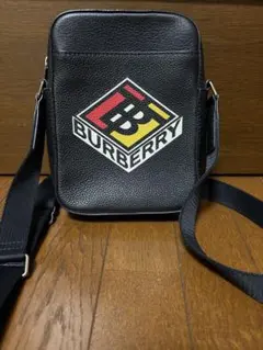 BURBERRY ブラック ショルダーバッグのサムネイル