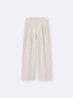 GUアイボリー タックワイドパンツ