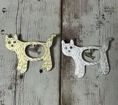 猫とお魚のブローチ　ゴールドとシルバー　2個セット