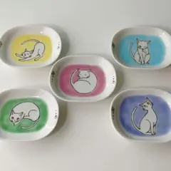 骨董　古陶　絵瀬戸　古瀬戸　希少　ブチ猫　眠り猫 図案　豆皿　手塩皿　小皿５客 骨董 古陶 絵瀬戸 古瀬戸 希少 ブチ猫 眠り猫 図案 豆皿 手塩皿 小皿5