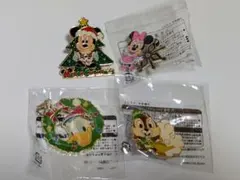 ディズニークリスマスピンバッチ・チャーム4個セット