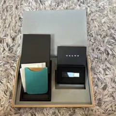 VOLVOキーケースとUSBのセット