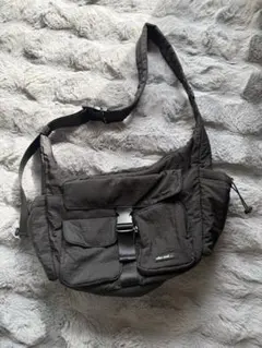 オリジナルバックルライトショルダーバッグ　ニコアンド