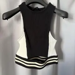 Bershka リブ編み タンクトップ Mサイズのサムネイル