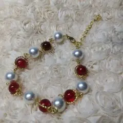 赤と白のパール ビーズブレスレット