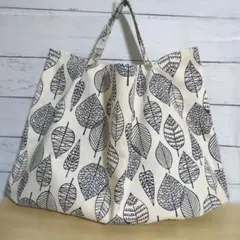 北欧透かし葉っぱ柄(オフホワイト) ハンドメイド　エコバッグ