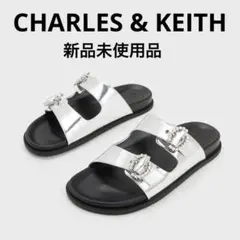 37 新品 チャールズアンドキース ジェムエンベリッシュド バックルサンダルのサムネイル