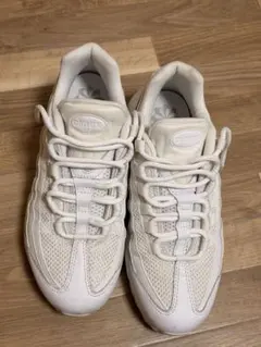 NIKE AIRMAX 95ホワイト スニーカー