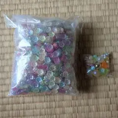 アクリル花型ビーズとプラスチックビーズセット