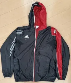 adidas CLIMAPROOF ナイロンジャケット 黒/赤