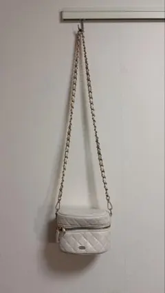 Chico ホワイトキルティングショルダーバッグのサムネイル