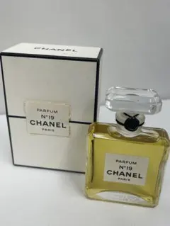 B6047【未開封】CHANEL シャネル no.19 パルファム 28ml - メルカリ