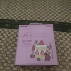 Fujifilm instax mini 8+ ストロベリー