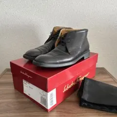 Salvatore Ferragamo ブラック チャッカブーツ